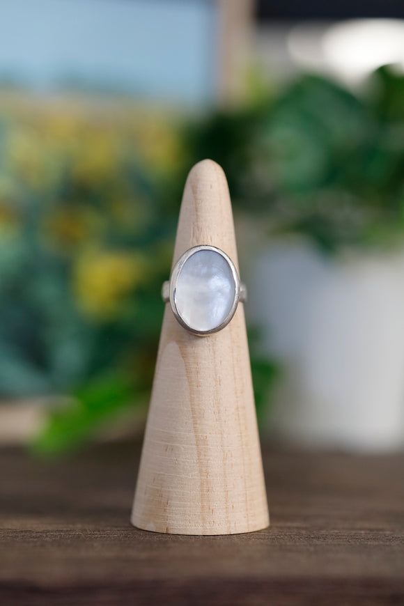 Hammered Band Mother of Pearl Ring - Size 6