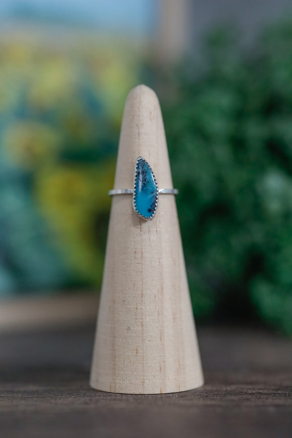 Organic Shape Turquoise  Ring - Size 5.5