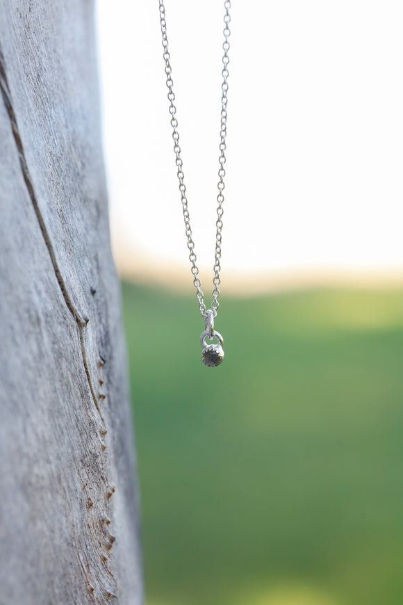 Dainty Round Labradorite Necklace