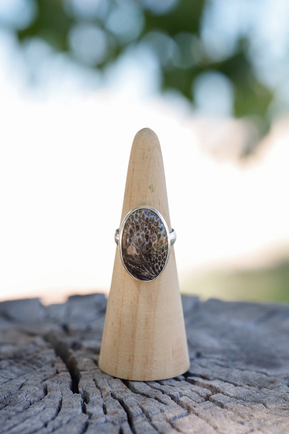 Oval Black Fossil Coral Ring - Size 8.5