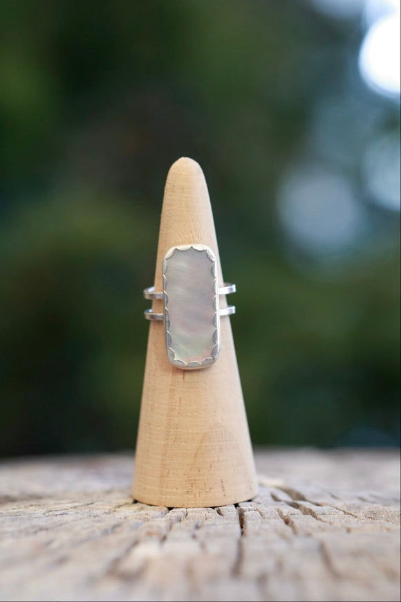 Elongated Mother of Pearl Ring - Size 8